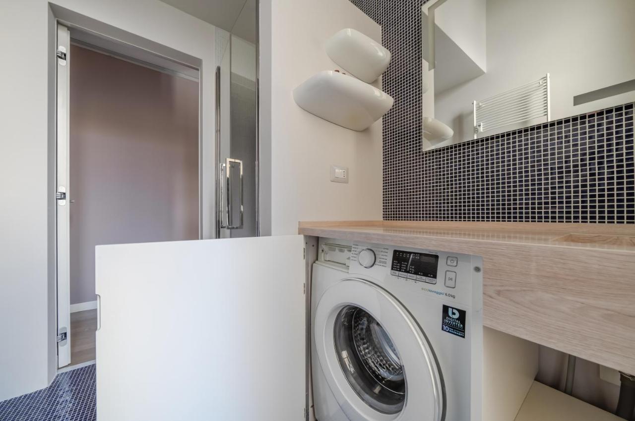 Lovely Apartment In Milano-Porta Romana W/ Balcony Ngoại thất bức ảnh